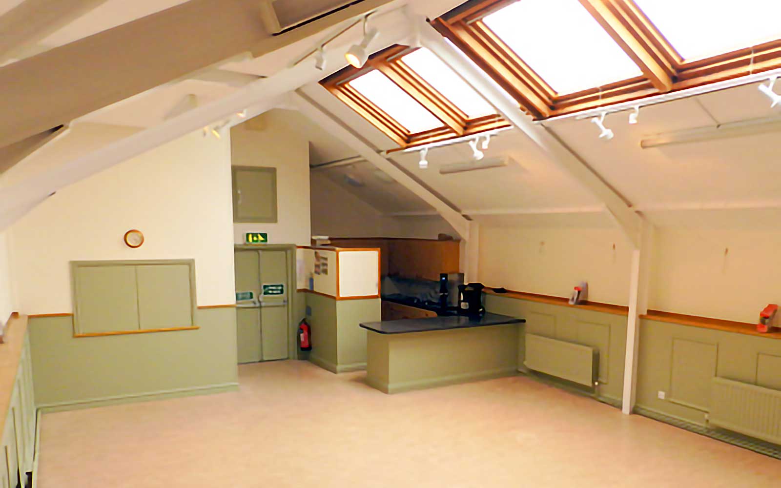 Venue_Phoenix_Room-Empty_1600x1000